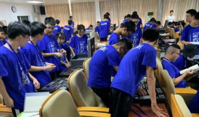 联合浙江大学自动化控制学院共办青少年夏令营